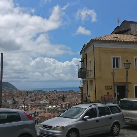 Il Profumo Delle Zagare Oda ve Kahvaltı 3*