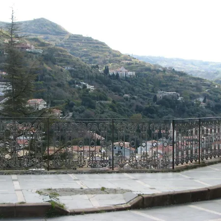 Il Profumo Delle Zagare 3*