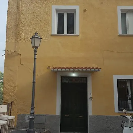 Il Profumo Delle Zagare Oda ve Kahvaltı Amantea